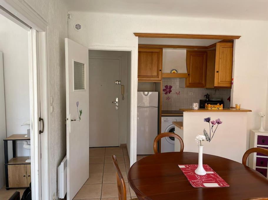 Studio A Sanary-Sur-Mer Avec Balcon A 200M Du Port Extérieur photo
